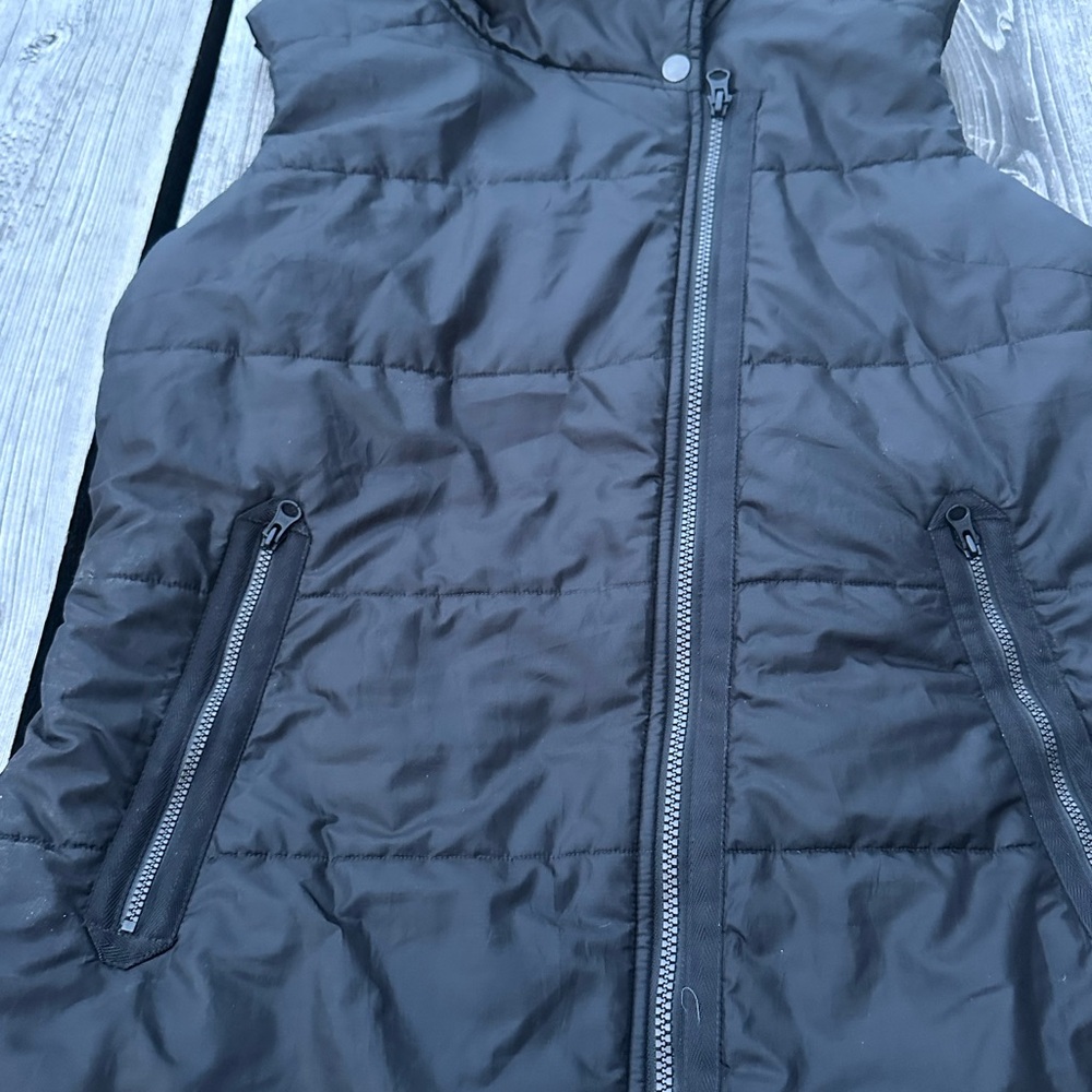 NWOT REI Women’s Black Puffer Down Vest w/ Pockets (M) - Picture 6 of 9